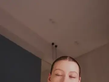 Stripchat Best Webcam of poisonn_girlll