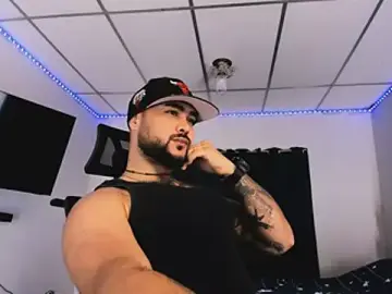 Stripchat Live Sex of Sebas-hott