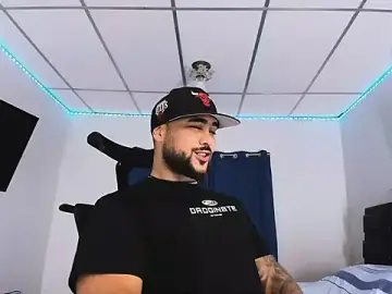 Stripchat Sex Cam of Sebas-hott