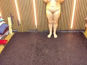 Stripchat Live Sex of VantablackBDSMShow_