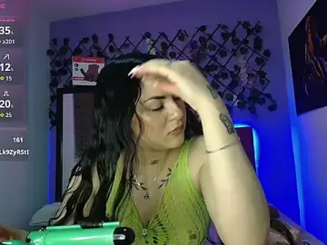 Stripchat Best live sex cam show of Emmie_Hot