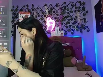 Stripchat Free Live Porn of Emmie_Hot