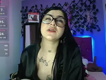 Stripchat Adult Webcams of Emmie_Hot