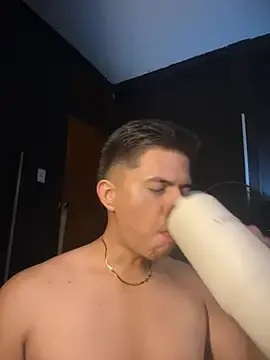 Stripchat Nude Webcam of Niicky1_