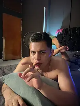 Stripchat Nude Webcam of Niicky1_