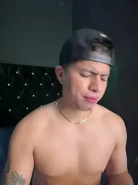 Stripchat Live Sex Cam of Niicky1_
