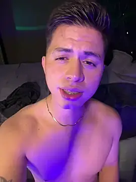 Stripchat Free Porn Cam of Niicky1_