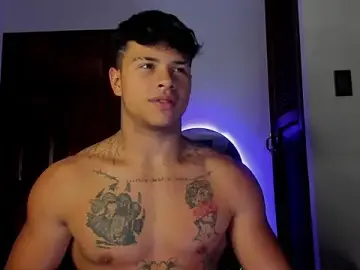 Stripchat Watch Live Sex Cams of Dominic_Biker__