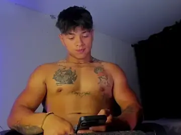 Stripchat Nude Webcam of Dominic_Biker__