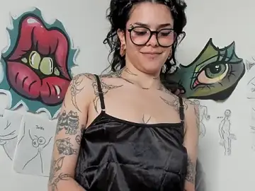 Stripchat Free Porn Cam of trinitty