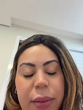 Stripchat Sex Cam of LariiHotWife