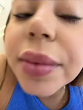 Stripchat Live Sex of LariiHotWife