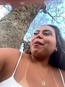 Stripchat Free Porn Cam of lariic