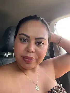 Stripchat Sex Cam of lariic