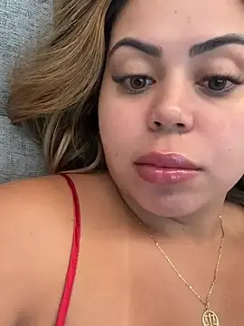 Stripchat Live Sex Cam of lariic