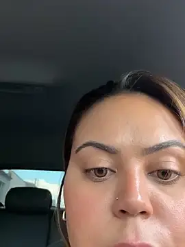 Stripchat Watch Live Sex Cams of lariic