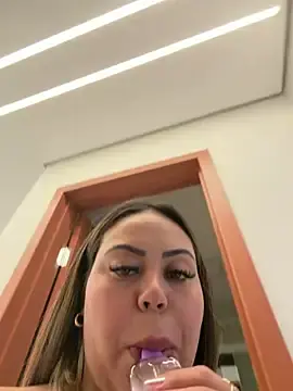 Stripchat Adult Webcam of lariic