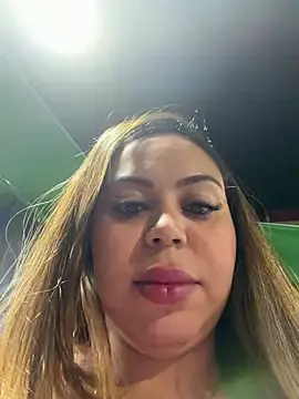 Stripchat Nude Webcam of lariic