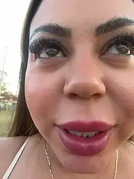 Stripchat Free Porn Cam of lariic