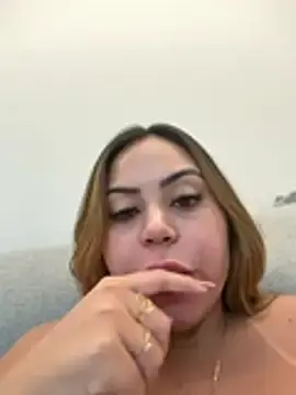 Stripchat Watch Live Sex Cams of lariic