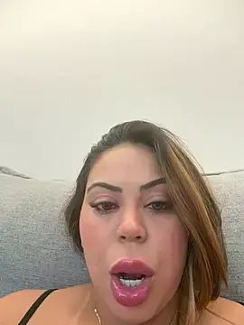 Stripchat Sex Cam of lariic