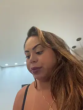 Stripchat Free Live Porn of lariic