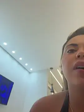Stripchat Free Porn Cam of lariic