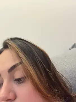 Stripchat Live Sex Cam of lariic