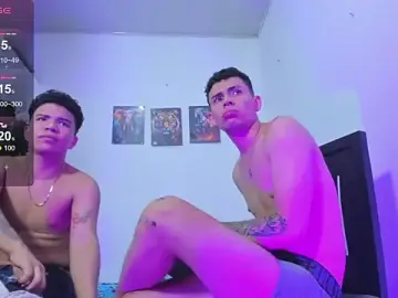 Stripchat Sex Cam of Alexander_and_Xiao