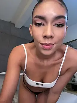 Stripchat Free Live Porn of EllaSanz_