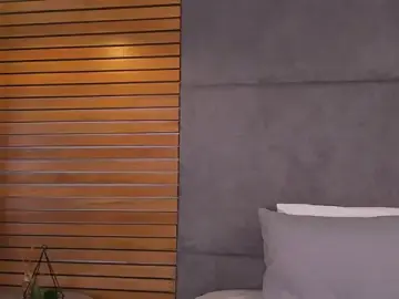 Stripchat Best live sex cam show of EllaSanz_