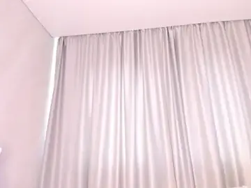 Stripchat Free Porn Cam of mia_lui
