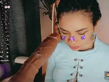 Stripchat Free Porn Cam of Queen_Deepthroat