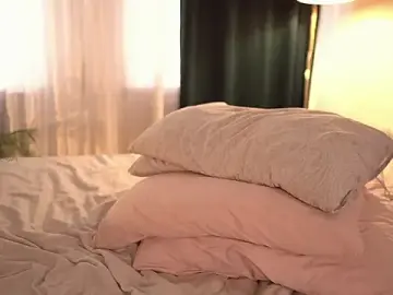 Stripchat Live Porn of ifuckingtoy_