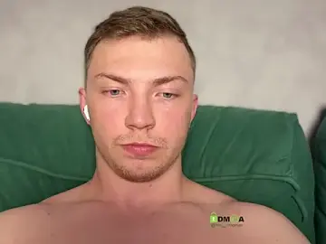 Stripchat Best live sex cam show of iron__chap