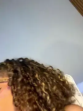 Stripchat Adult Webcams of Lianh_Benett