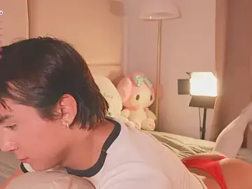 Stripchat Adult Webcams of Enyoll_