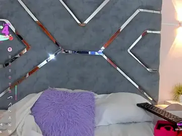 Stripchat Live Sex Cam of LucciaPorter