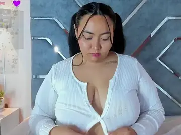 Stripchat Sex Cam of LucciaPorter