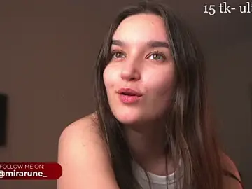Stripchat Adult Webcam of Mirarune