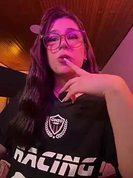 Stripchat Live Sex Cam of Yuri_Stars