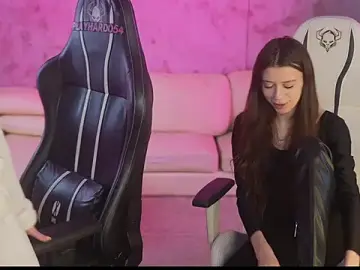 Stripchat Watch Live Sex Cams of Zlata_Sky