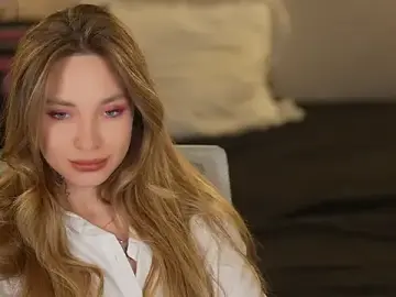 Stripchat Live Sex Cam of Zlata_Sky