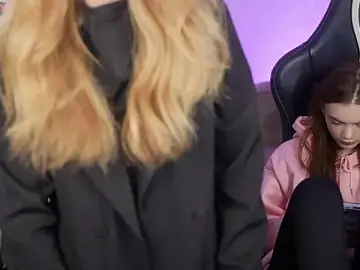 Stripchat Sex Cam of Zlata_Sky