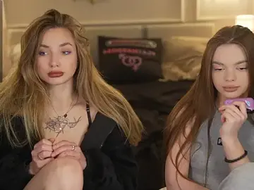 Stripchat Live Sex Cam of Zlata_Sky