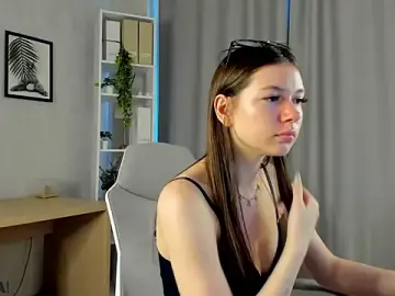 Stripchat Free Porn Cam of Nicole_Charm