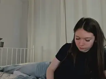Stripchat Free Porn Cam of Nicole_Charm