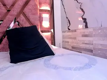 Stripchat Free Live Porn of averline_sterling