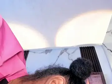 Stripchat Adult Video Chat of kandy_bronw