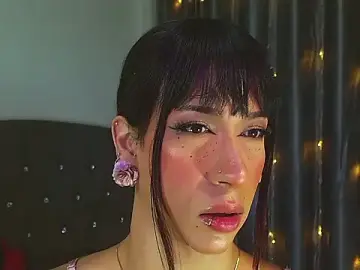 Stripchat Nude Webcam of Kenisha_Sweet